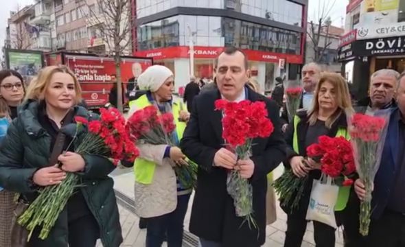 Maltepe İYİ Parti Adayı Ramazan Uğural Sevgililer Gününü Kutladı.